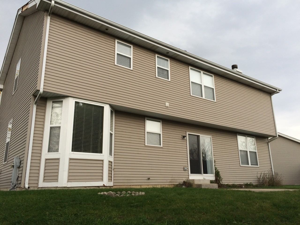 32683 Innetowne Ct - Photo 2 of 16