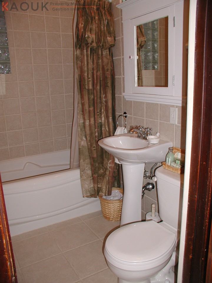 7732 Rue Saint Gérard - Photo 2 of 6