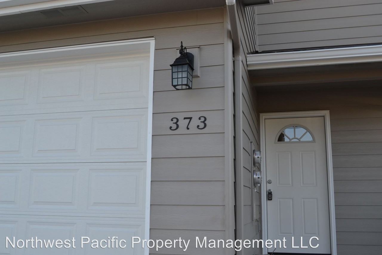 301-399 Gwinn St E - Photo 2 of 10