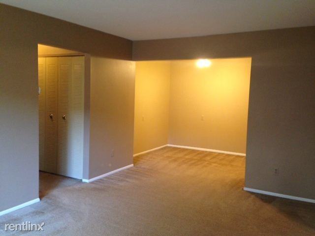 Allen Pointe Condominiums - Photo 3 of 6