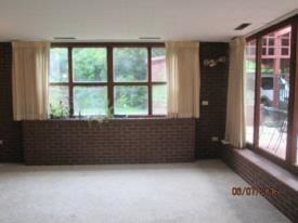 832 10th St - Photo 2 of 12