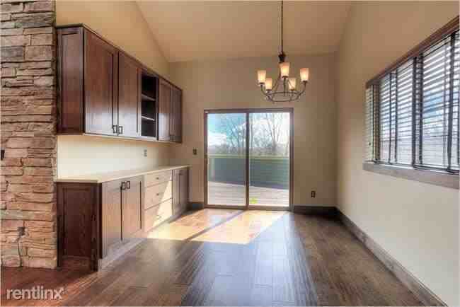 2770 Arbor Glen Pl - Photo 3 of 12