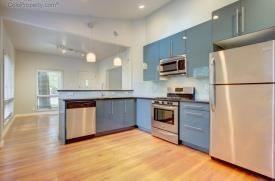 2269 Mariposa Ave - Photo 2 of 12