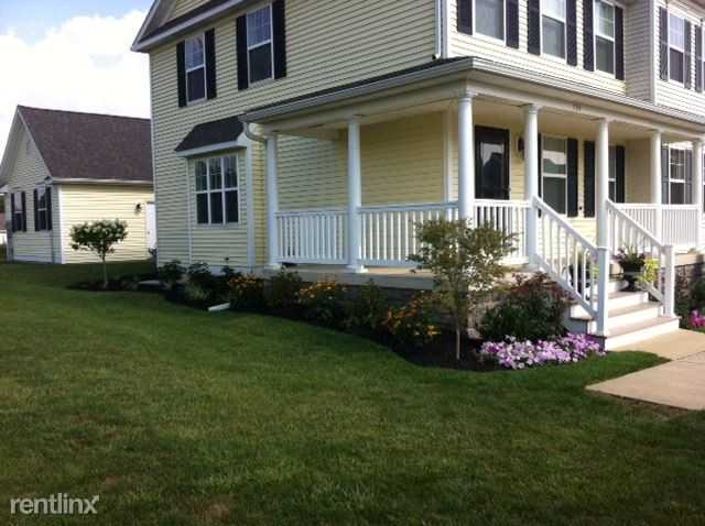 154 Daplin Ave - Photo 3 of 10