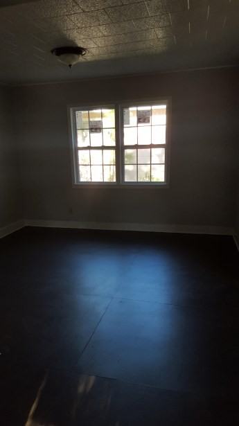 2413 Columbus Ave - Photo 2 of 3