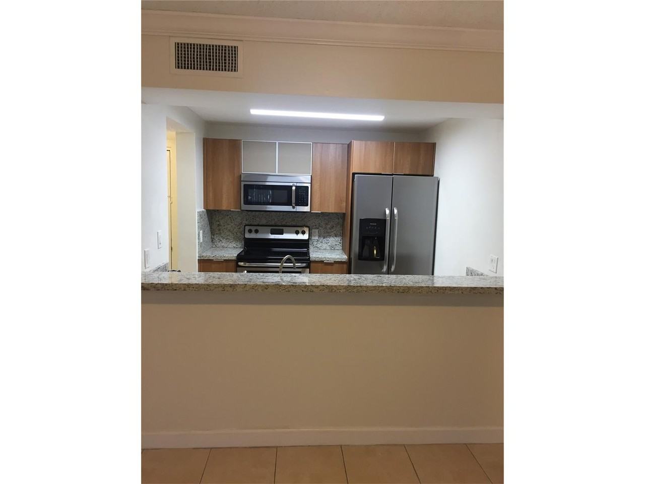 8120 Geneva Court - Photo 3 of 23