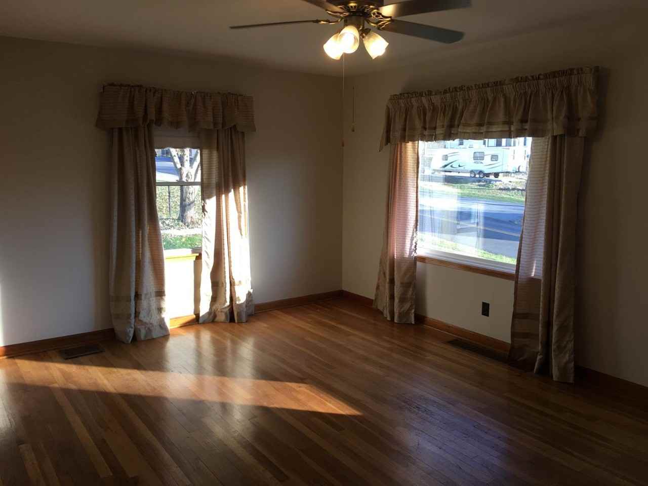 1984 Independence Rd - Photo 2 of 13