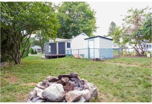 129 Marshall Ave - Photo 2 of 13