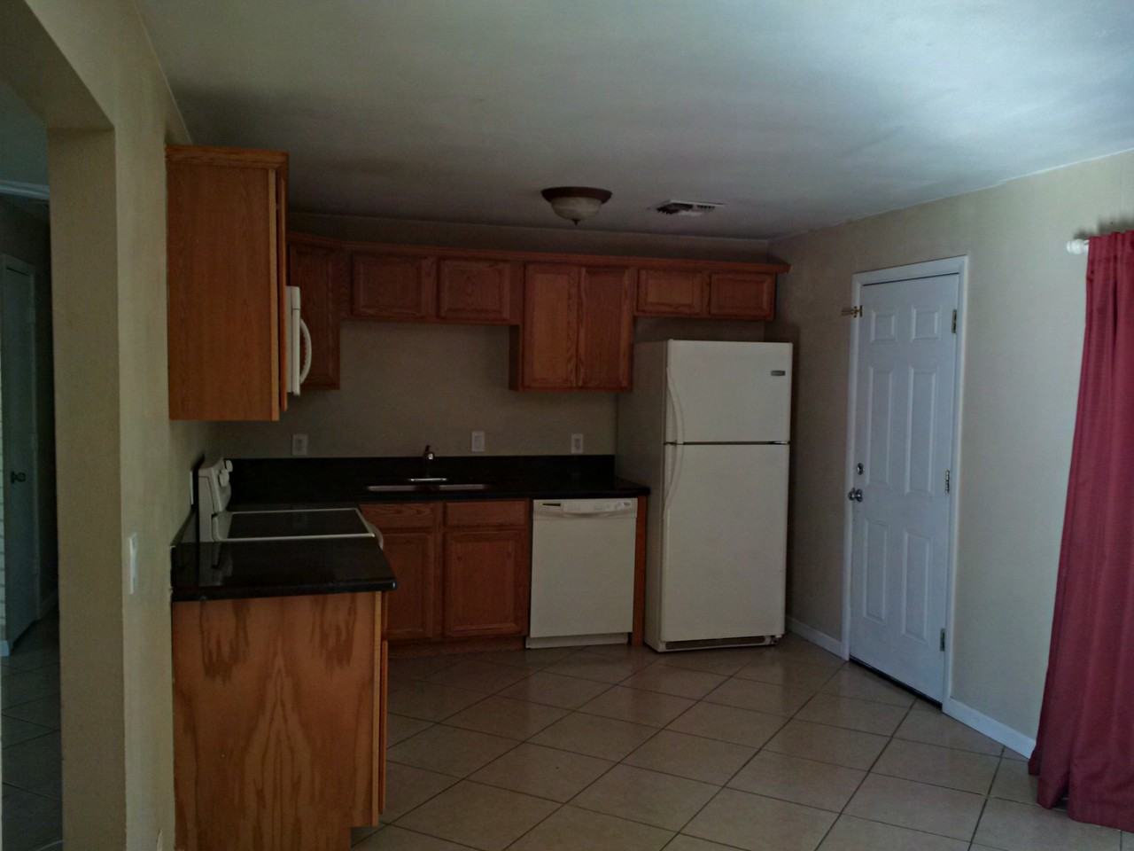 1030 E 7th Dr - Photo 2 of 21