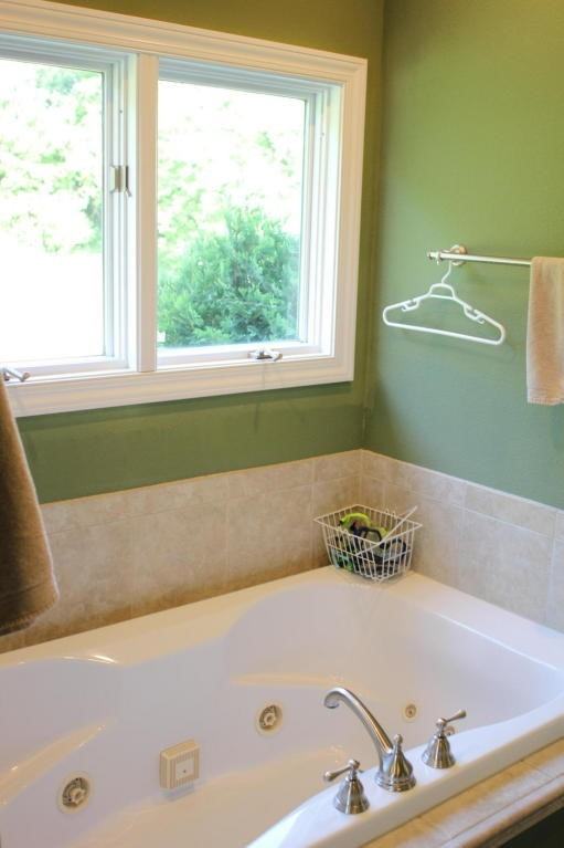 N52W27222 Elizabeth Dr - Photo 3 of 11