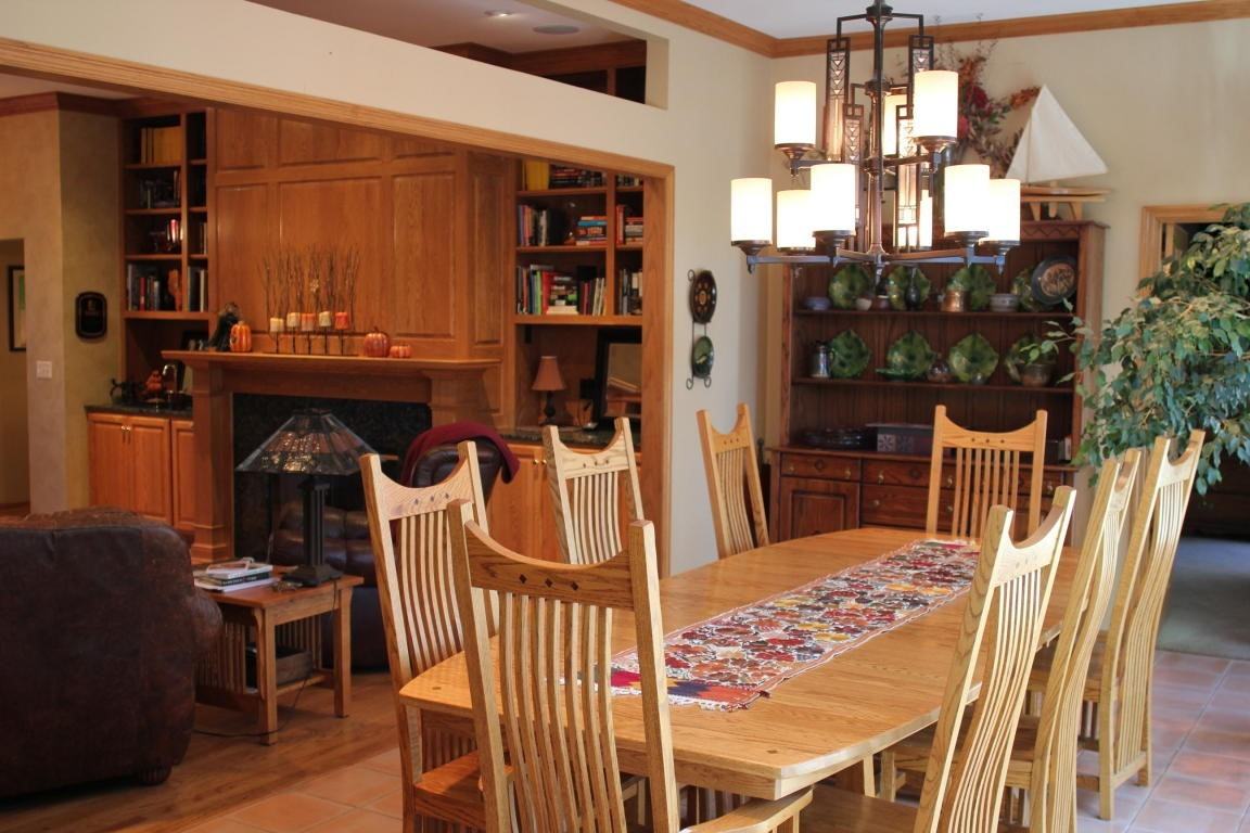 W263N2348 Deer Haven Dr - Photo 3 of 23