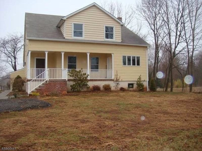 323 Cedar Grove Ln - Photo 2 of 6