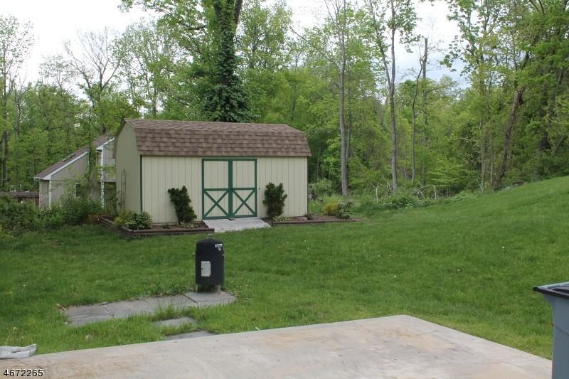 67 Lindbergh Rd - Photo 3 of 12