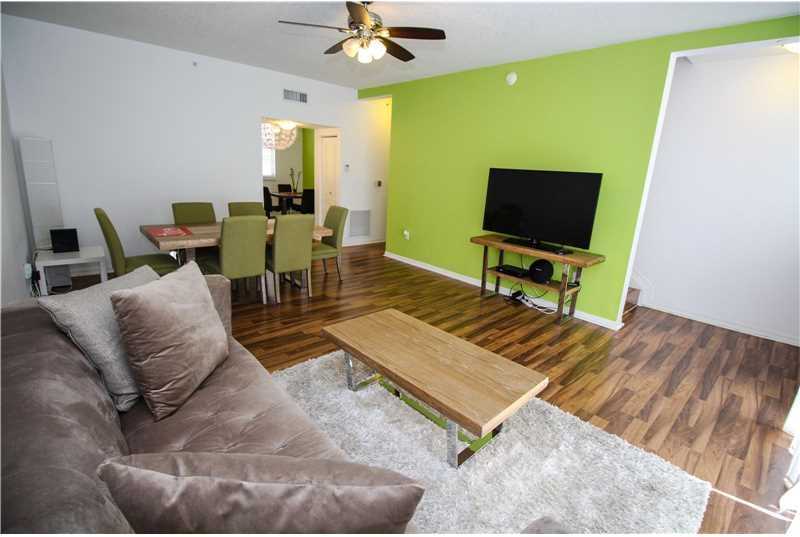 2067 S Ocean Dr #TH5 - Photo 2 of 8