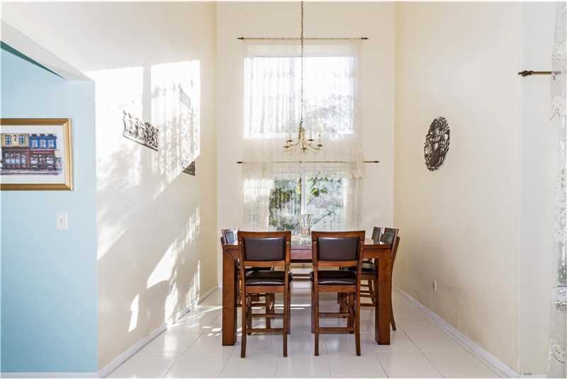 951 SW 88th Terrace - Photo 2 of 8