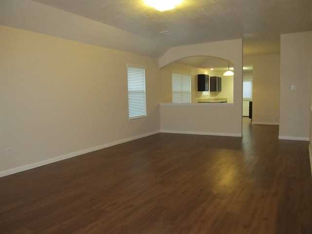 2415 Hiacintas Way - Photo 2 of 10