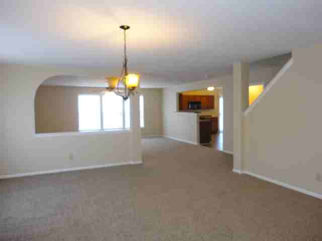 8243 Retreat Ln - Photo 3 of 12