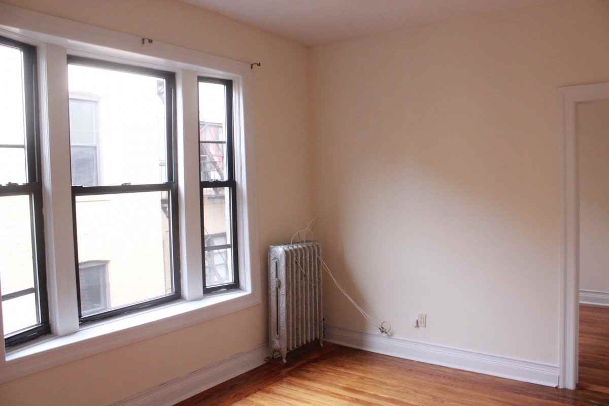 Broadway & Thayer #5