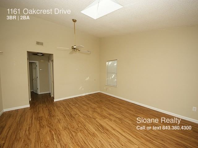 1161 Oakcrest Dr - Photo 2 of 24