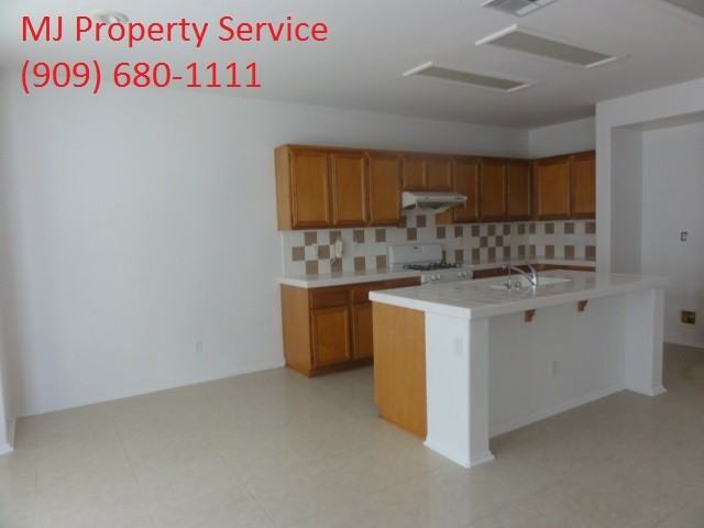 17373 Woodentree Lane - Photo 2 of 10