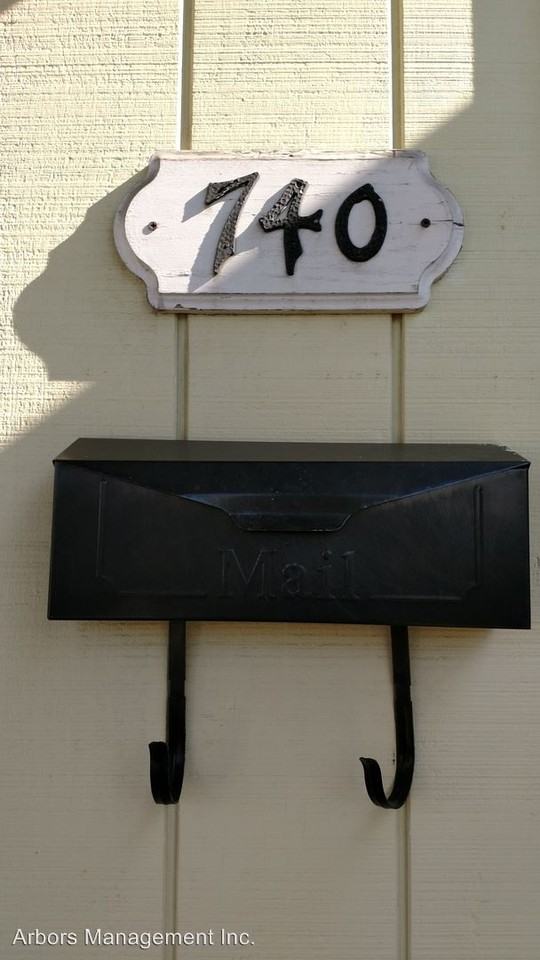 740 10th St - Photo 2 of 22