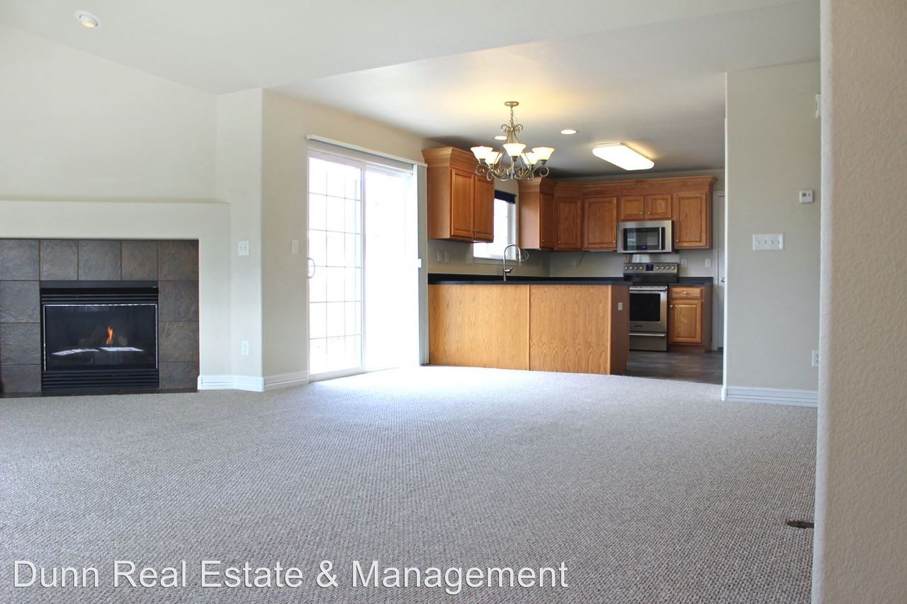 1408 Hearthfire Dr - Photo 3 of 29