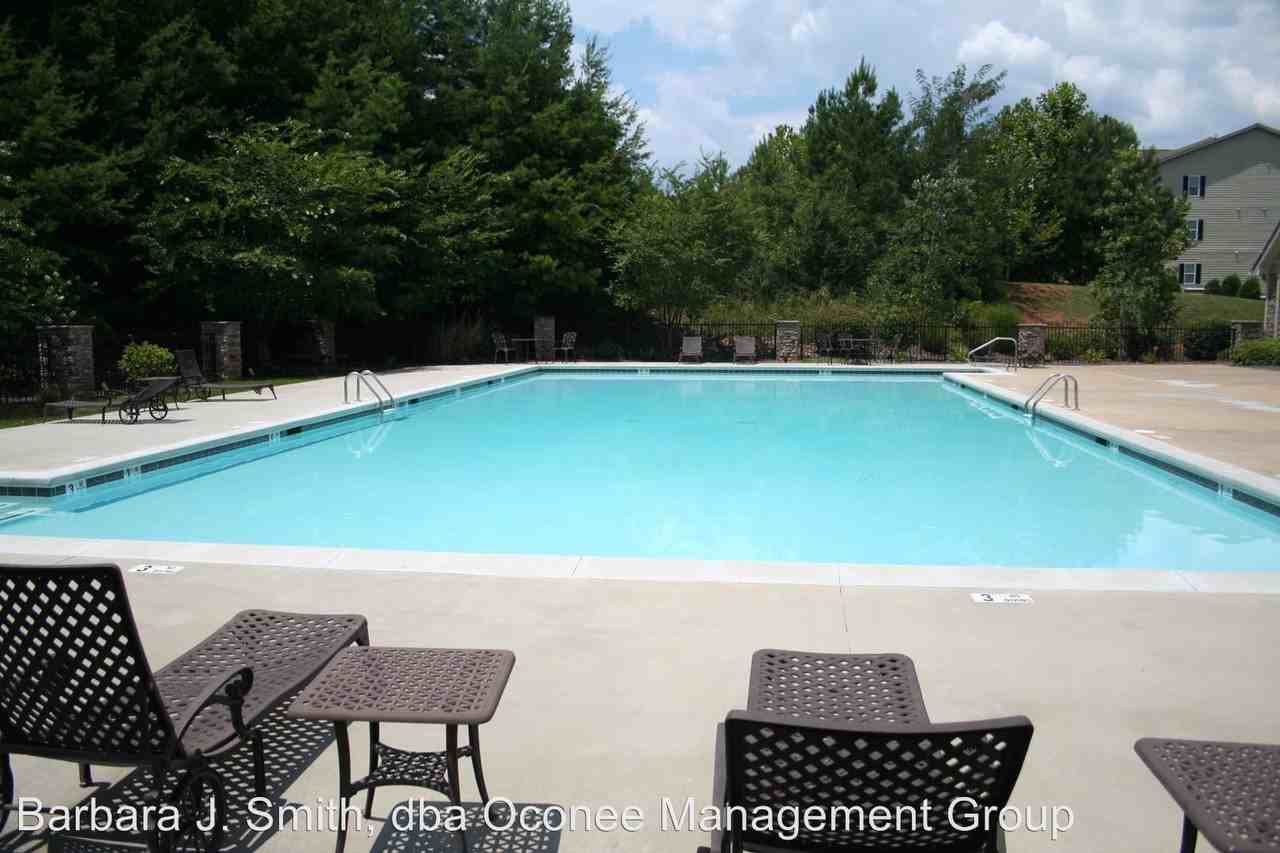 3205 Town Creek Cir - Photo 3 of 15