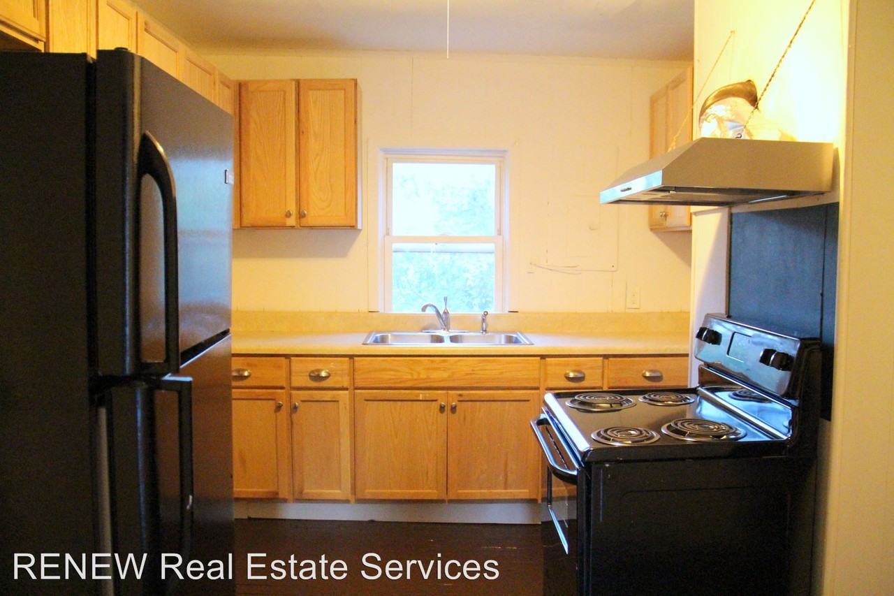 2814 Georgia Ave - Photo 3 of 31