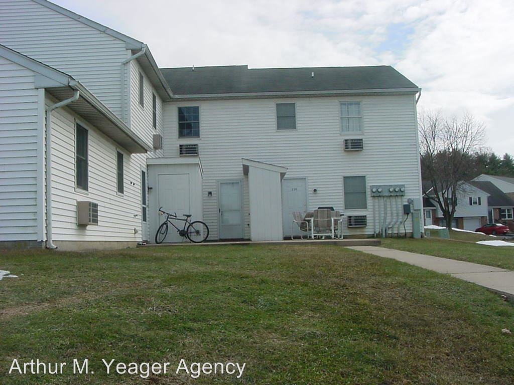 238 Colonial Dr - Photo 2 of 2