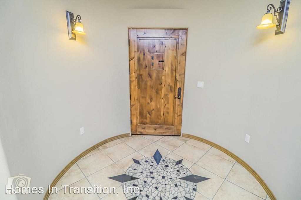 2512 Villa Doro Way NW - Photo 3 of 25