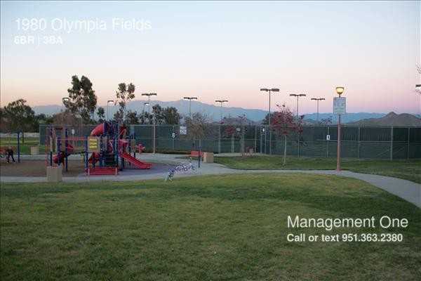 1980 Olympia Fields Dr - Photo 3 of 18