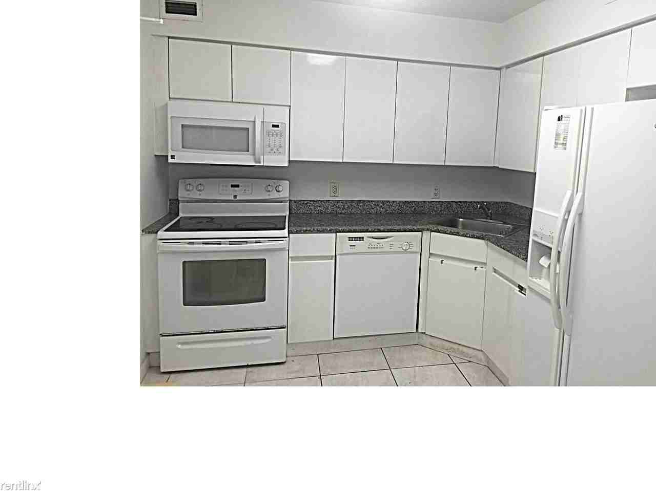 5161 Collins Ave - Photo 2 of 7