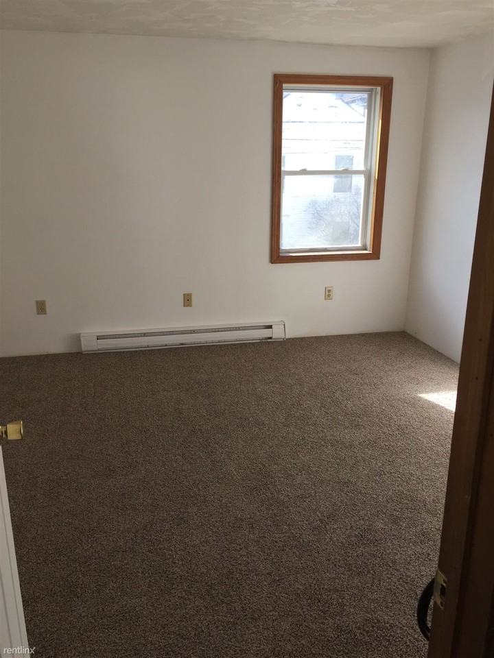 21 Park St - Photo 3 of 5