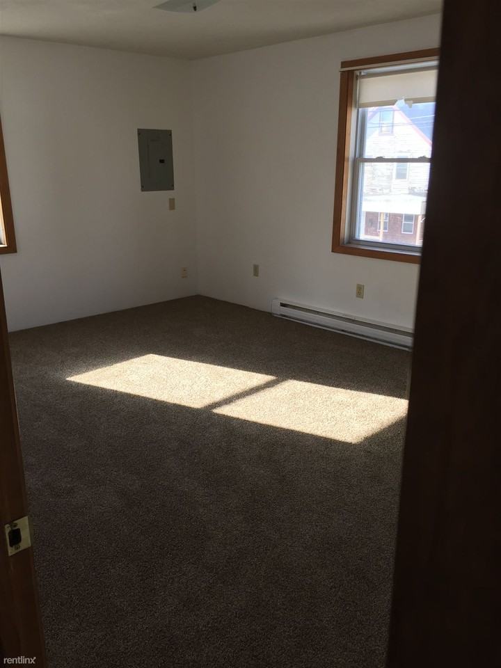 21 Park St - Photo 2 of 5