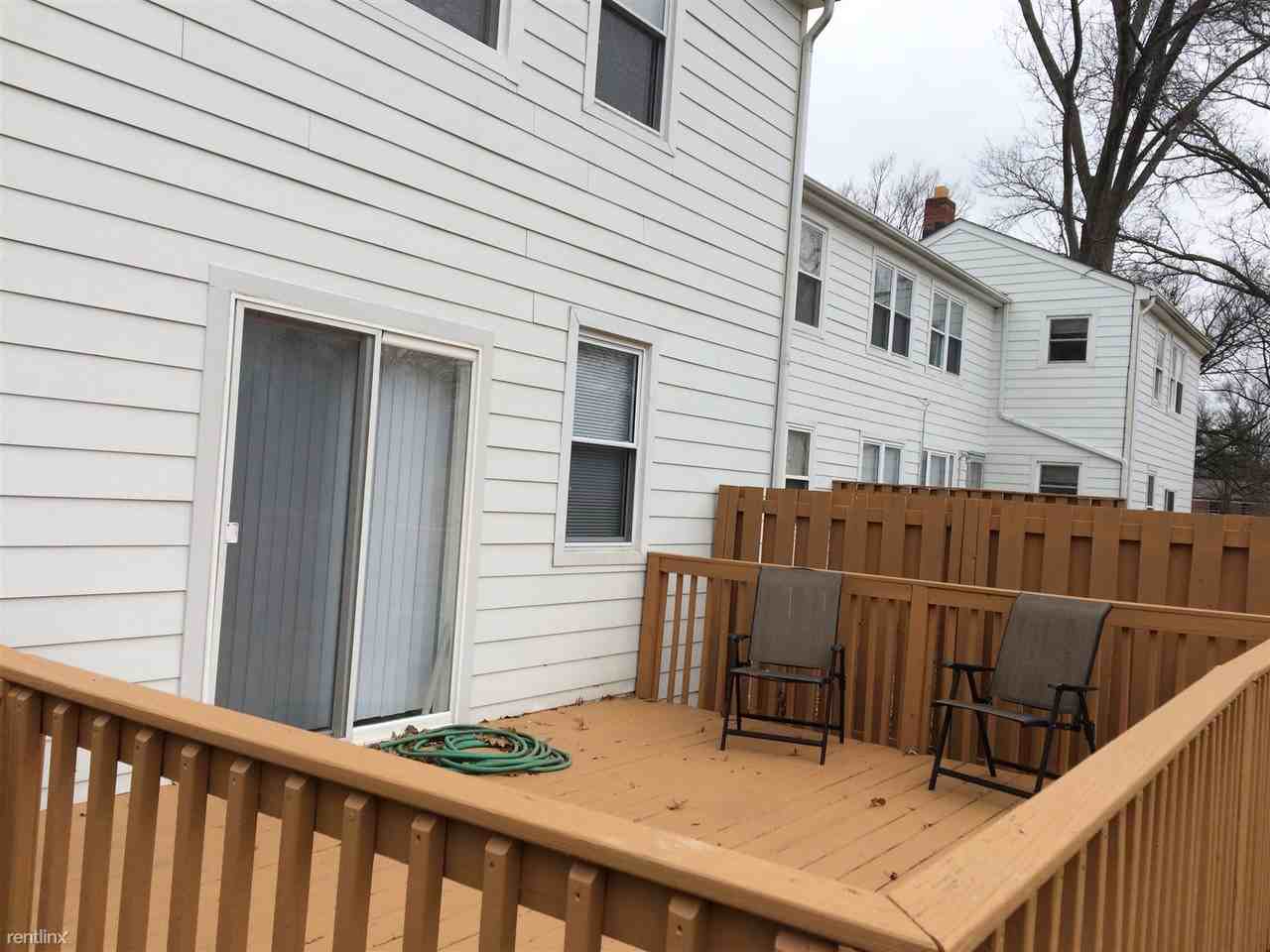 20 Chalmers Ln - Photo 3 of 10