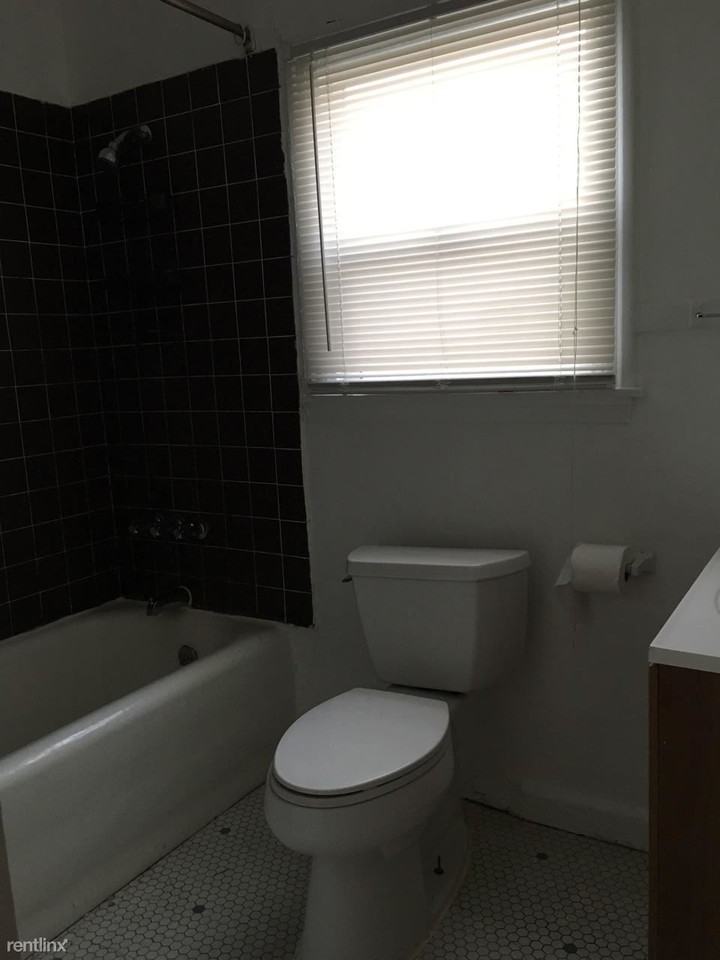 5502 E 16th St #2 - Photo 3 of 5