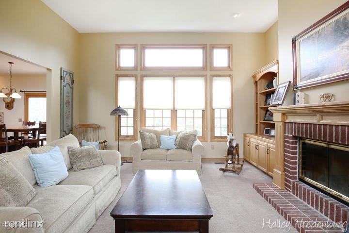 6675 Twin Springs Ct - Photo 2 of 16