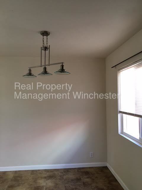 633 Elaine Ave - Photo 3 of 14