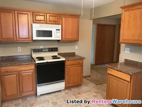 8877 Pascal Ave - Photo 3 of 11