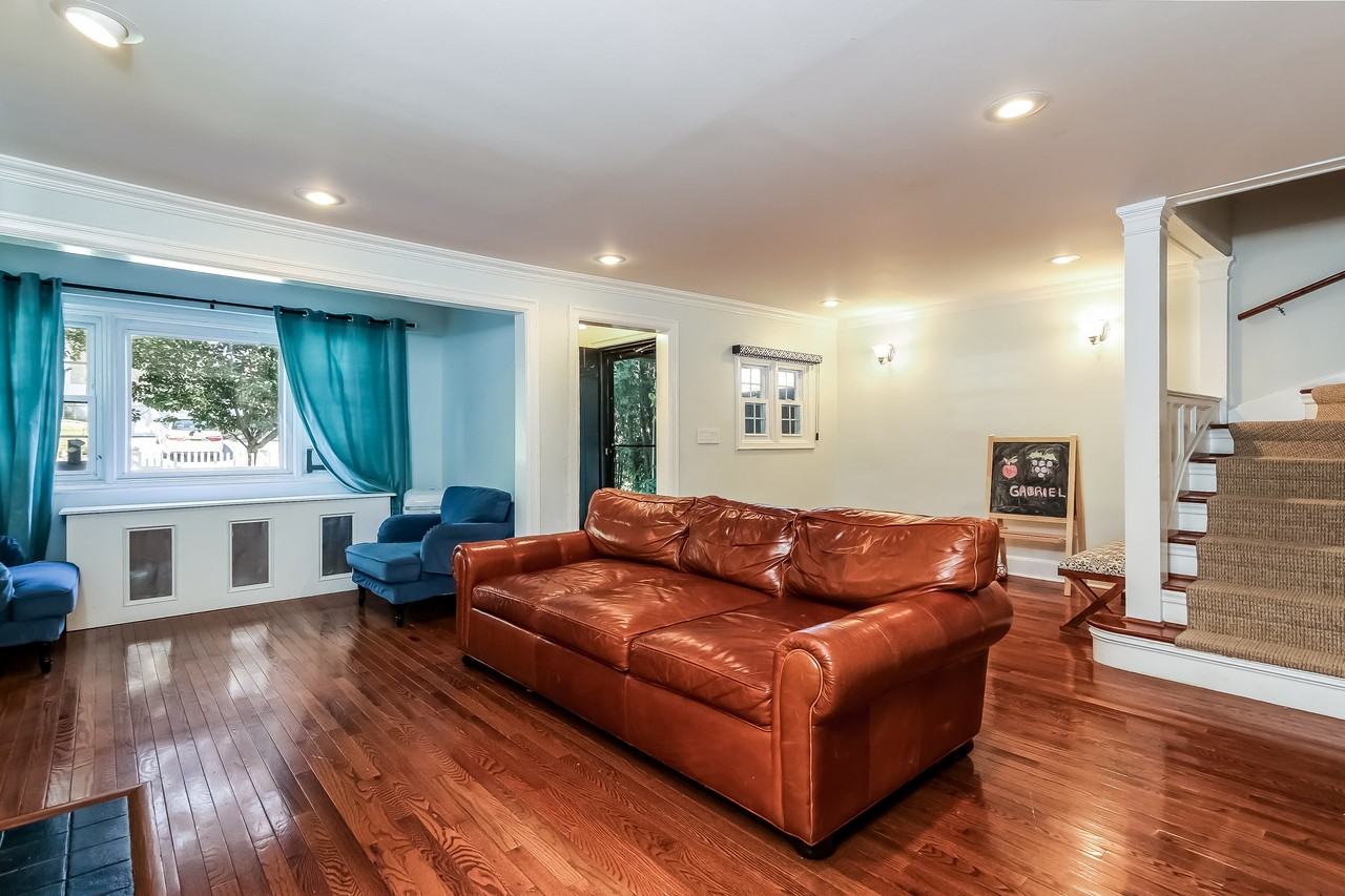 6 Pell Pl - Photo 2 of 19