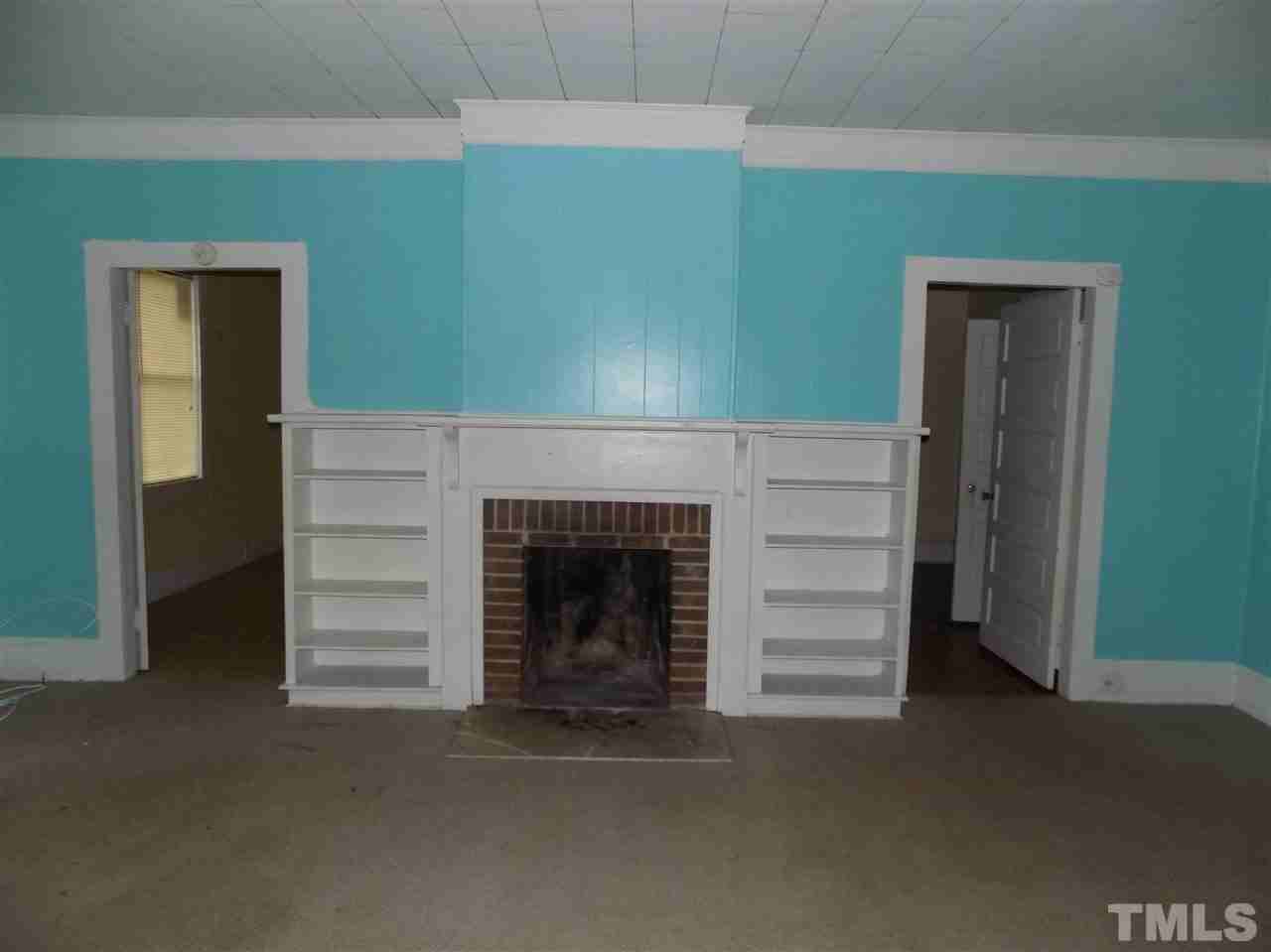 39 Dyking Rd - Photo 3 of 9