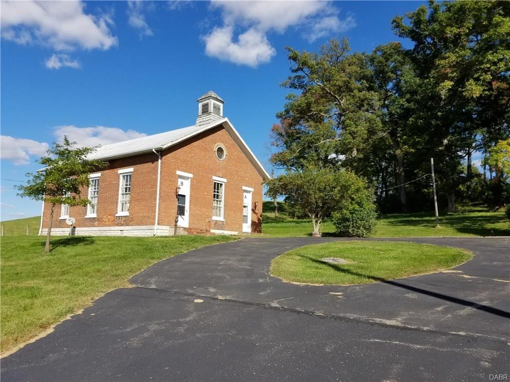 942 Trebein Rd - Photo 2 of 9