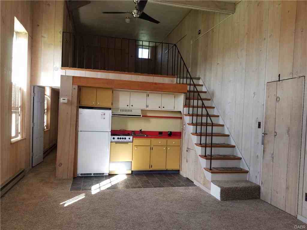 942 Trebein Rd - Photo 3 of 9