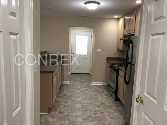 212 N Williams St - Photo 3 of 11