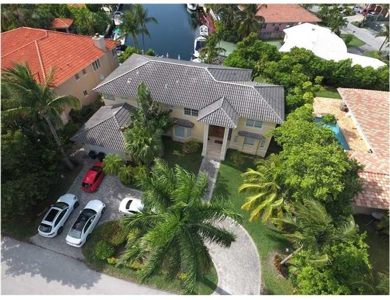 3051 NE 164th St - Photo 2 of 8