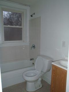 2823 Ashland Ave - Photo 2 of 3