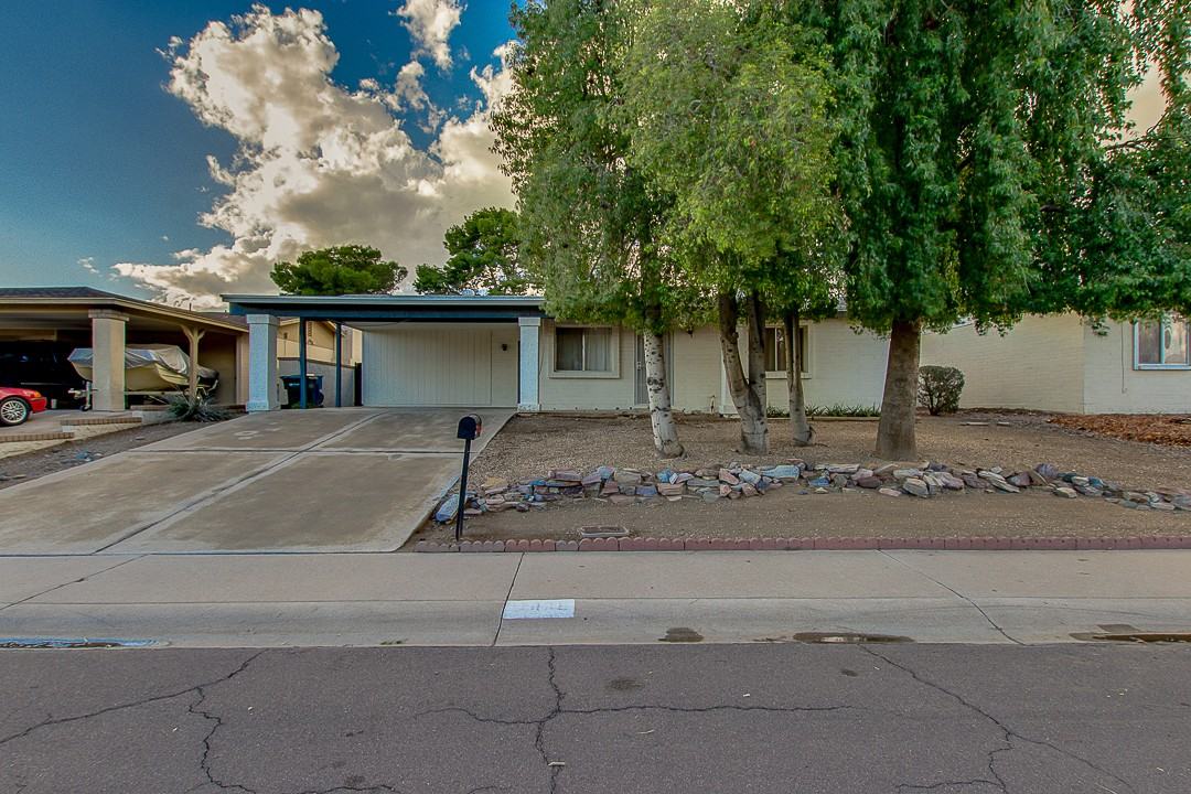 17438 N 8th Ave - Photo 2 of 25