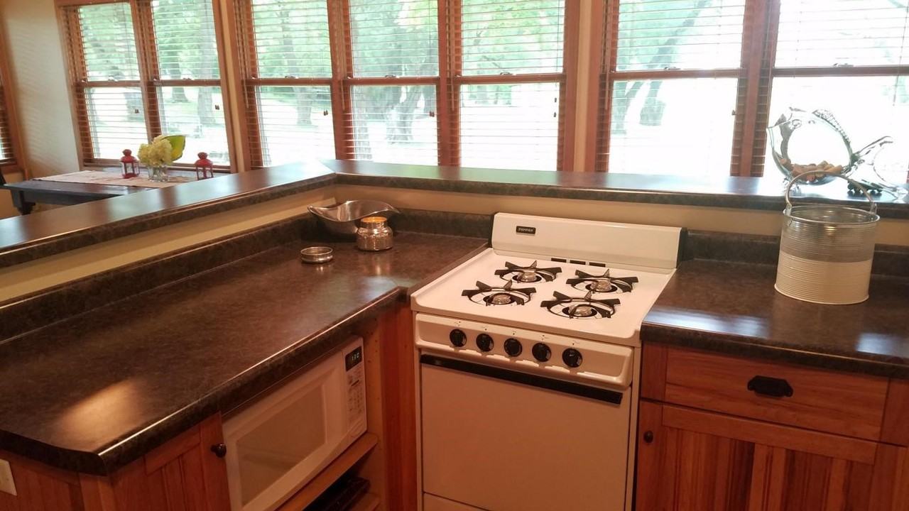 6004 E Eagle Point Rd - Photo 3 of 13