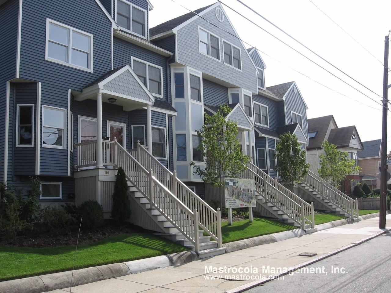 191 Bucknam St - Photo 2 of 17