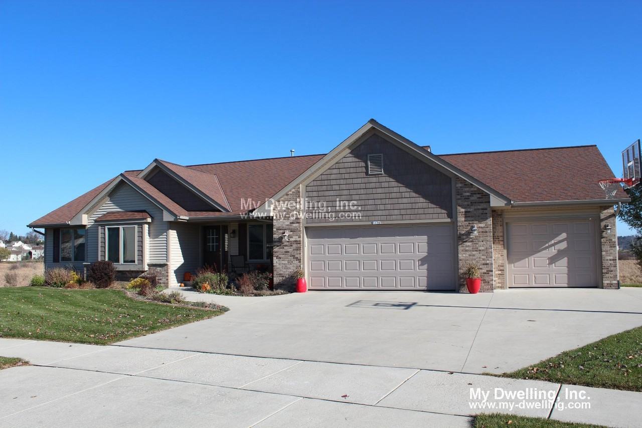1134 Huron Way - Photo 2 of 14